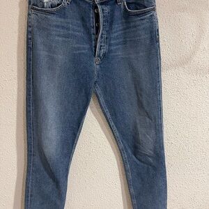 Women’s Blue Jeans